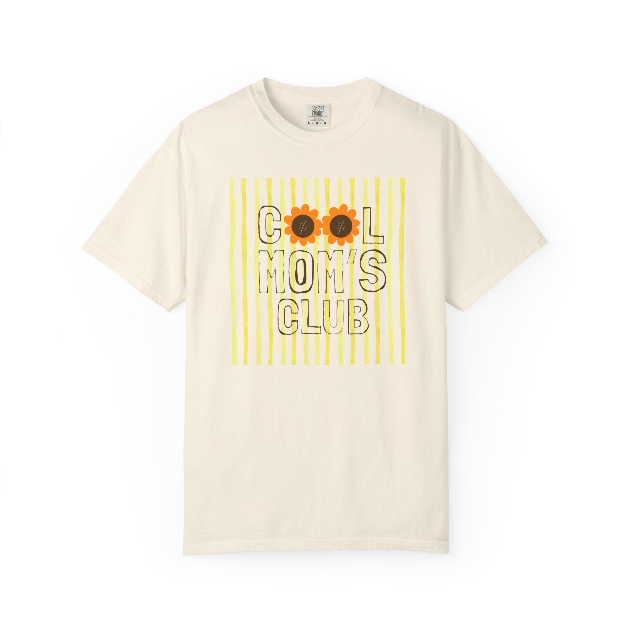 Cool Mom's Club T-shirt- Mom Graphic Tees