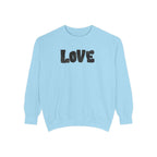 Love Graphic Sweatshirt — Sweatshirt with love and a Heart on the Back