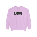 Love Graphic Sweatshirt — Sweatshirt with love and a Heart on the Back